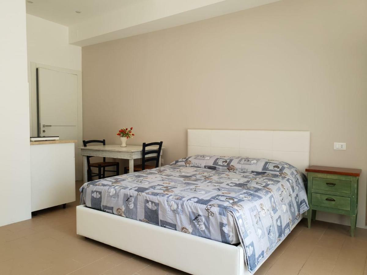 Monolocali B&B Santa Maria Apparente Civitanova Marche Exteriér fotografie